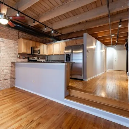 Image 3 - 420-432 West Ontario Street, Chicago, IL 60654, USA - Condo for sale