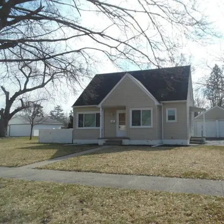 Buy this 3 bed house on 625 Sparks Street in Jackson, MI 49202