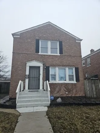Buy this 2 bed house on 9209 South Green Street in Chicago, IL 60620