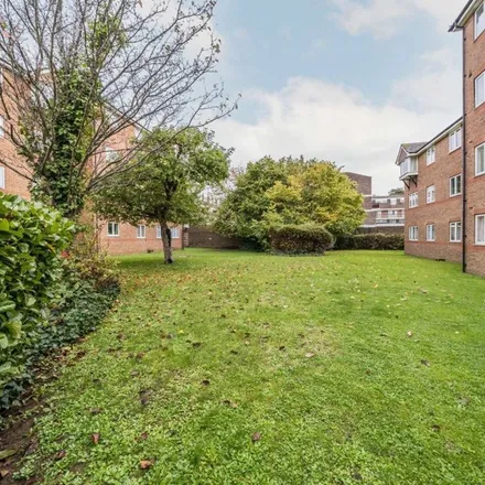 Rent this 2 bed apartment on Jemmett Close in London, KT2 7AJ