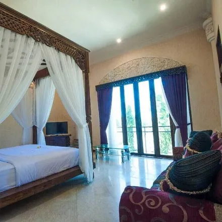Rent this 5 bed house on Sanur in Jalan Bajang Sari, Sanur 80030