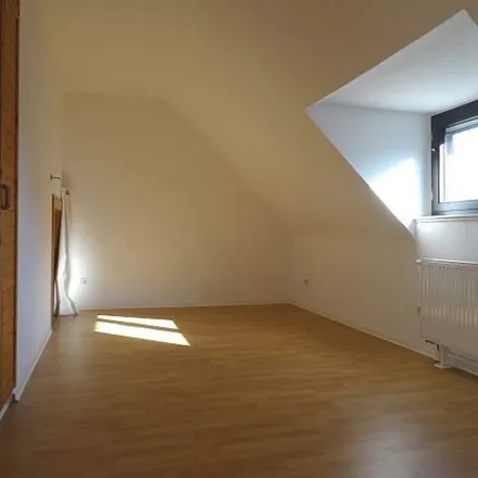 Rent this 2 bed apartment on Seyffardtstraße in 47805 Krefeld, Germany