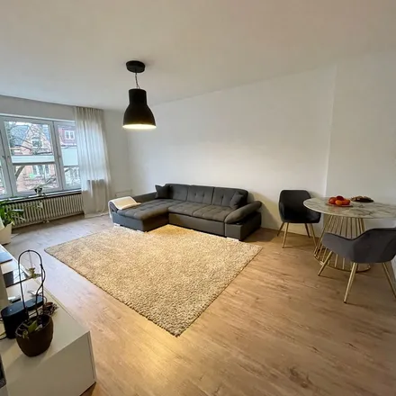 Rent this 3 bed apartment on Blumenau 93 in 22089 Hamburg, Germany