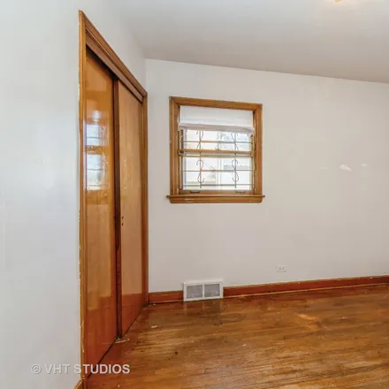 Image 8 - 9809 South Forest Avenue, Chicago, IL 60628, USA - House for sale