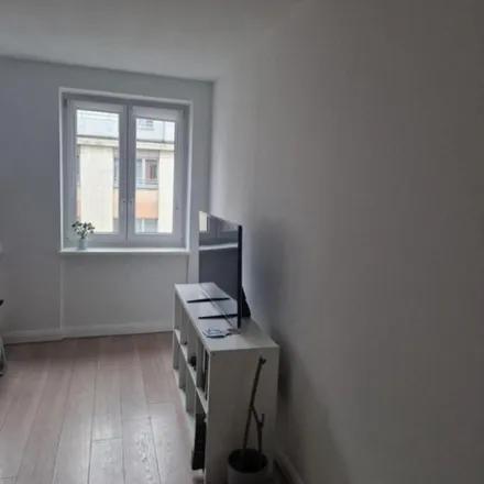 Rent this 2 bed apartment on Weserstraße 7 in 60329 Frankfurt, Germany
