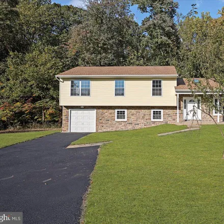 Buy this 5 bed house on 6 Stowman Drive in Parkway Village, Ewing Township