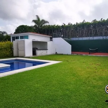 Rent this 3 bed house on Boulevard Cocoyoc in Lomas de Cocoyoc, 62738