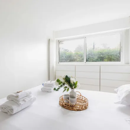 Rent this 1 bed apartment on 62 Boulevard du Général Leclerc in 92200 Neuilly-sur-Seine, France