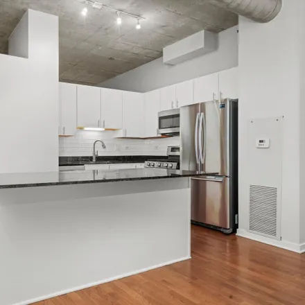 Image 3 - River Place on the Park, 700 North Larrabee Street, Chicago, IL 60661, USA - Loft for rent