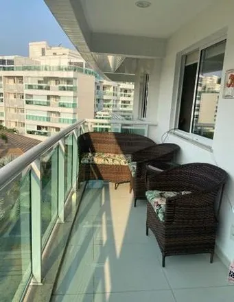 Buy this 3 bed apartment on Rua Farmacêutico Professor Rodolfo Albino in Camboinhas, Niterói - RJ