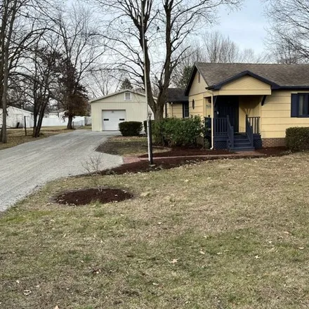 Image 2 - 2908 Hulman St, Terre Haute, Indiana, 47803 - House for sale