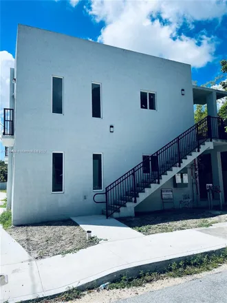 Image 2 - 580 Northwest 34th Street, Miami, FL 33127, USA - Duplex for sale