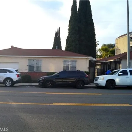 Buy this 9 bed house on 1545 Cherry Avenue in Long Beach, CA 90805