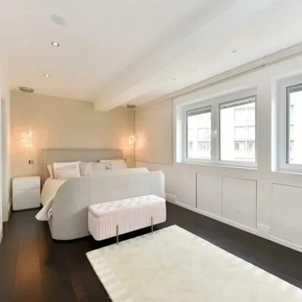 Image 7 - Lyntonia House, 7 Praed Street, London, W2 1PP, United Kingdom - Apartment for sale