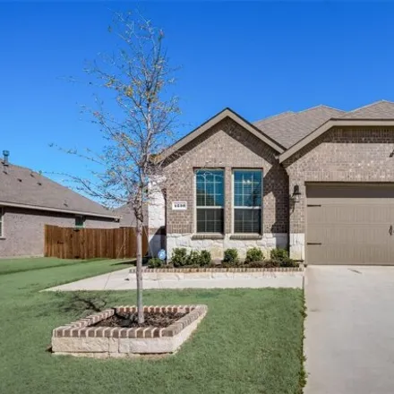Buy this 5 bed house on Stonewall drive in Heartland, TX 75126