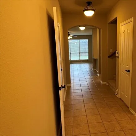 Image 3 - 906 Willow Crest Drive, Midlothian, TX 76065, USA - House for rent