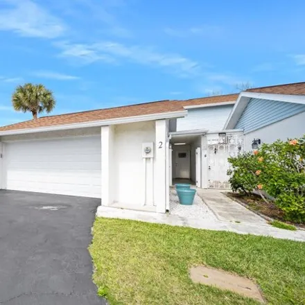 Rent this 2 bed house on 2 Chippingwood Lane in Ellinor Village, Ormond Beach