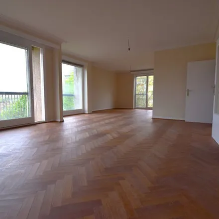 Rent this 3 bed apartment on Sentier d'Auderghem - Oudergemvoetpad in 1170 Watermael-Boitsfort - Watermaal-Bosvoorde, Belgium