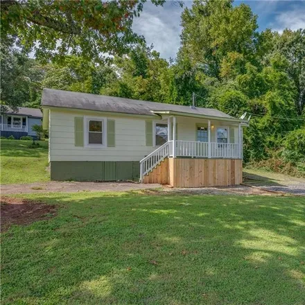 Buy this 2 bed house on 298 South Ridgecrest Street in Rutherfordton, NC 28139