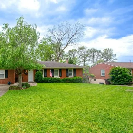 Image 3 - 8504 Staghorn Drive, Briarwood, Jefferson County, KY 40242, USA - House for sale