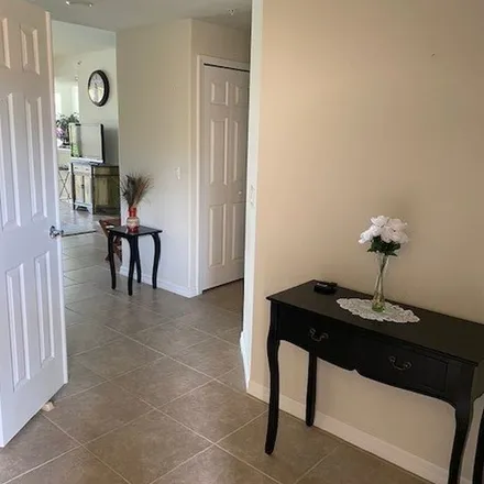 Image 3 - 2698 Somerville Loop, Cape Coral, FL 33991, USA - Apartment for rent
