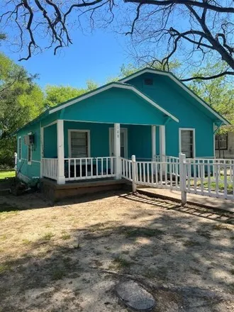 Buy this 1 bed house on 516 East 2nd Street in Broken Bow, OK 74728