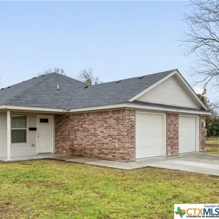 Image 2 - 664 North College Street, Killeen, TX 76541, USA - House for sale