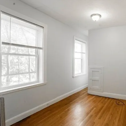 Image 2 - 1789 Commonwealth Avenue, Boston, MA 02135, USA - Apartment for rent