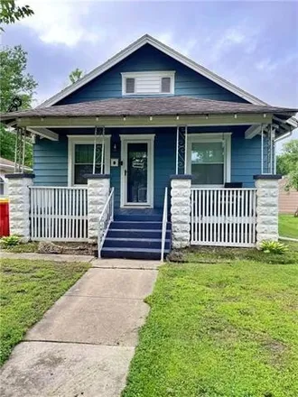 Buy this 2 bed house on 621 West Forest Street in Pittsburg, KS 66762