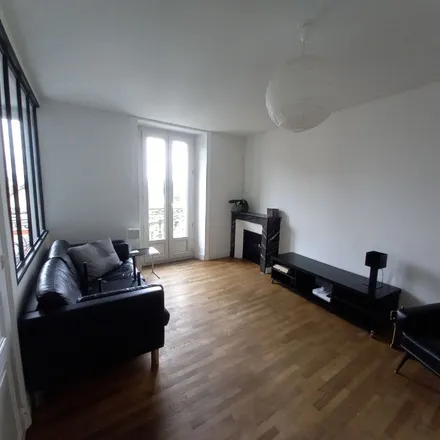 Rent this 2 bed apartment on 6 Rue de l'Hermine in 35000 Rennes, France