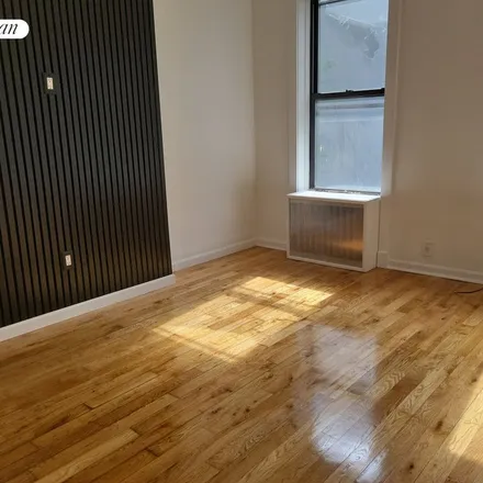 Image 2 - 120 Malcolm X Boulevard, New York, NY 11221, USA - Apartment for rent