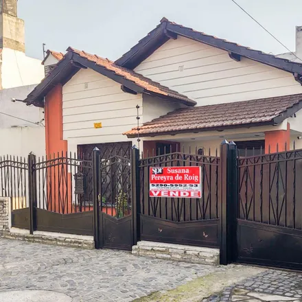 Buy this studio house on Pino 1800 in Partido de Morón, El Palomar