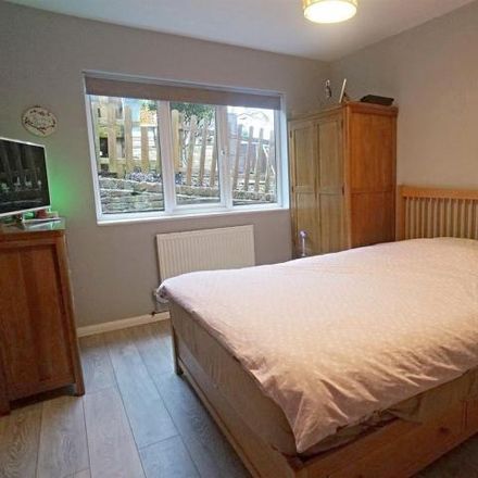 Rent this 4 bed house on Parkhill Road in London, E4
