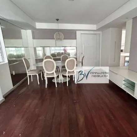 Rent this 2 bed apartment on Rua dos Navegantes 191 in Boa Viagem, Recife -