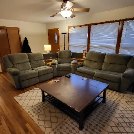 Rent this 1 bed room on 1162 Cambridge Drive in Champaign, IL 61821
