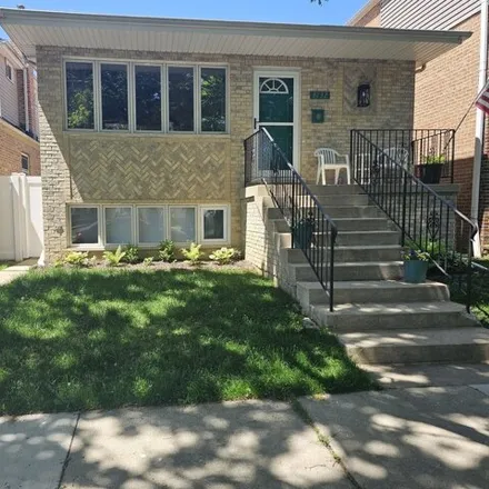 Buy this 3 bed house on 3732 North Odell Avenue in Chicago, IL 60634