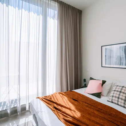 Rent this 1 bed apartment on Hippoliet Lippensplein 1-6 in 9000 Ghent, Belgium