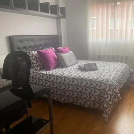 Rent this 3 bed room on Avenida de Guinea Ecuatorial in 28907 Getafe, Spain