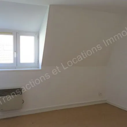 Image 1 - Jean Bart, Place Jean Bart, 59140 Dunkirk, France - Apartment for rent