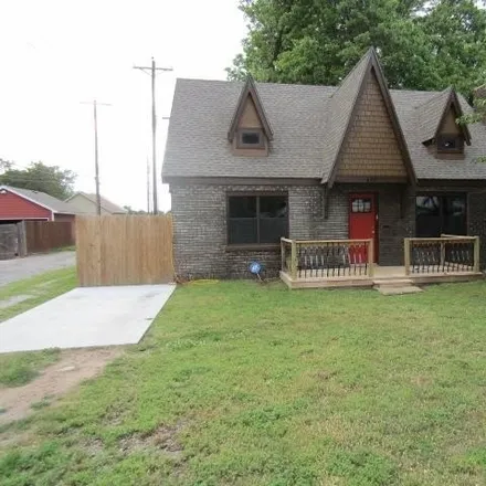 Buy this 2 bed house on 412 South Garfield Street in Enid, OK 73703