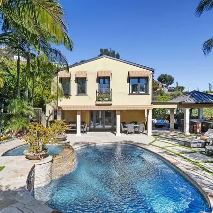 Image 3 - 1357 Miller Drive, Los Angeles, CA 90069, USA - House for sale