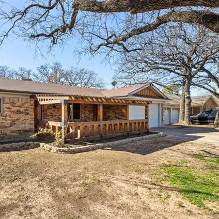 Buy this 3 bed house on 829 Oakwood Avenue in Hurst, TX 76053