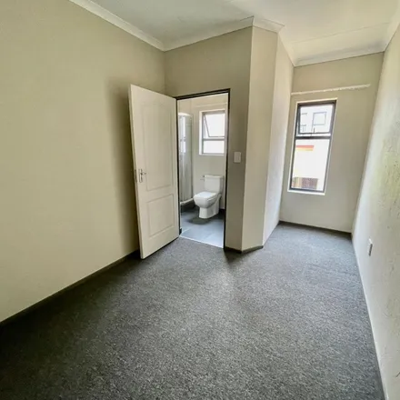 Image 3 - unnamed road, Honeydew, Roodepoort, 2040, South Africa - Townhouse for rent