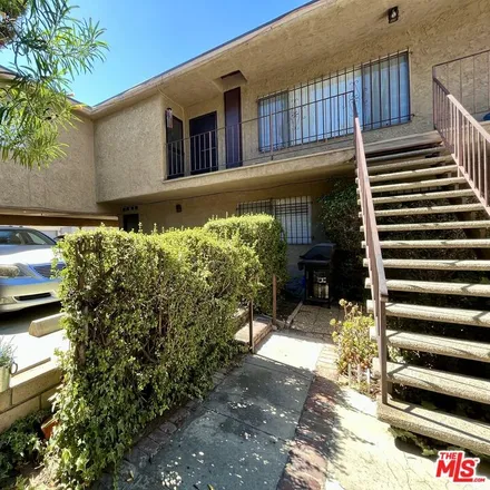 Image 6 - 12264 Chandler Boulevard, Los Angeles, CA 91607, USA - Townhouse for sale