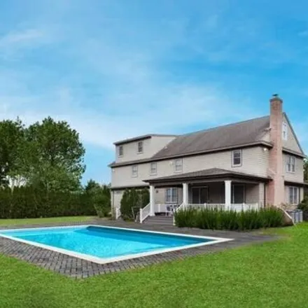 Rent this 4 bed house on 32 Vail Avenue in Southampton, East Quogue