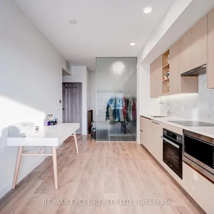 Image 2 - 115 McMahon Drive, Toronto, ON M2K 1C2, Canada - Apartment for rent