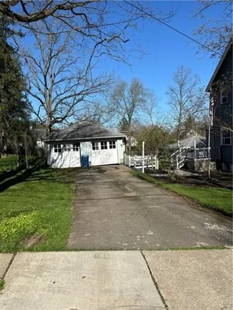 Image 4 - 685 Euclid Avenue, Meadville, PA 16335, USA - House for sale