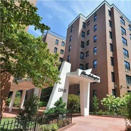 Image 1 - The Arlington, 82nd Drive, New York, NY 11435, USA - Apartment for sale