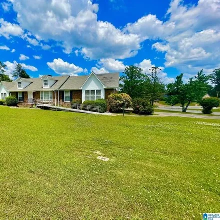 Image 7 - 619 Memorial Drive, Bessemer, AL 35022, USA - House for sale