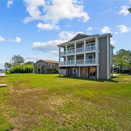 Image 4 - 168 Walnut Island Boulevard, Walnut Island, Currituck County, NC 27939, USA - House for sale